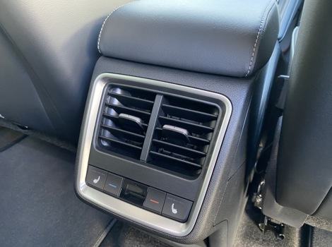 Rear Climate Elroq